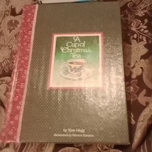 A Christmas Cup of Tea Book Teapot Cup/Saucer